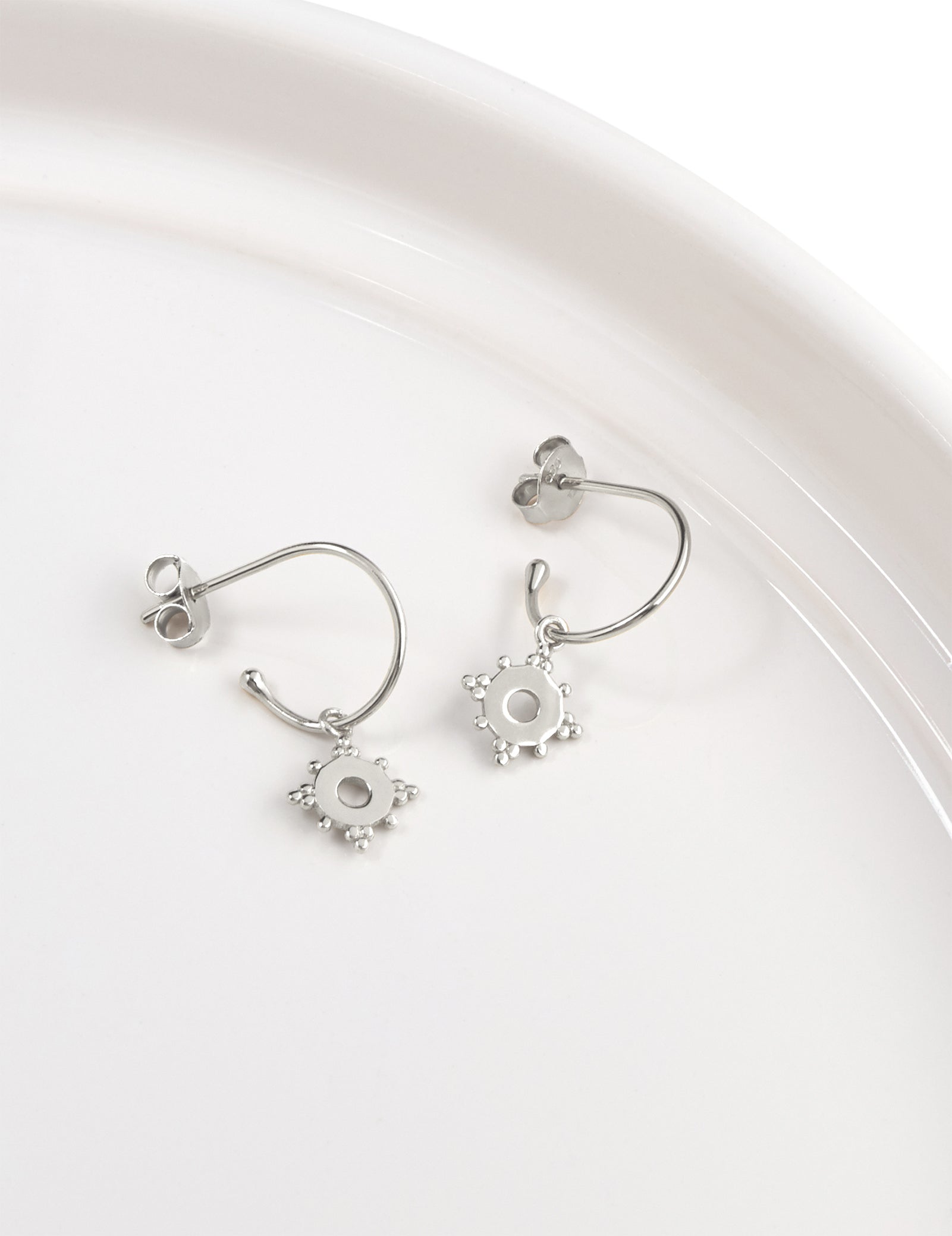 Pastiche  Twinkle Earrings -