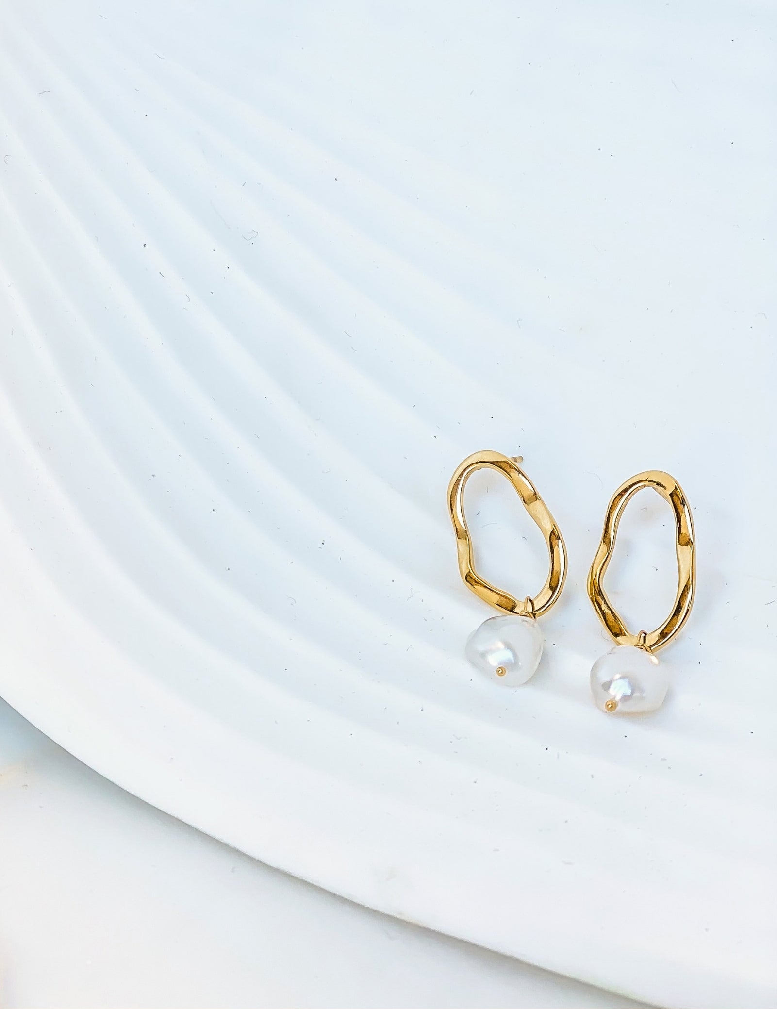 Pastiche  Athena Earrings - E1960YGPL