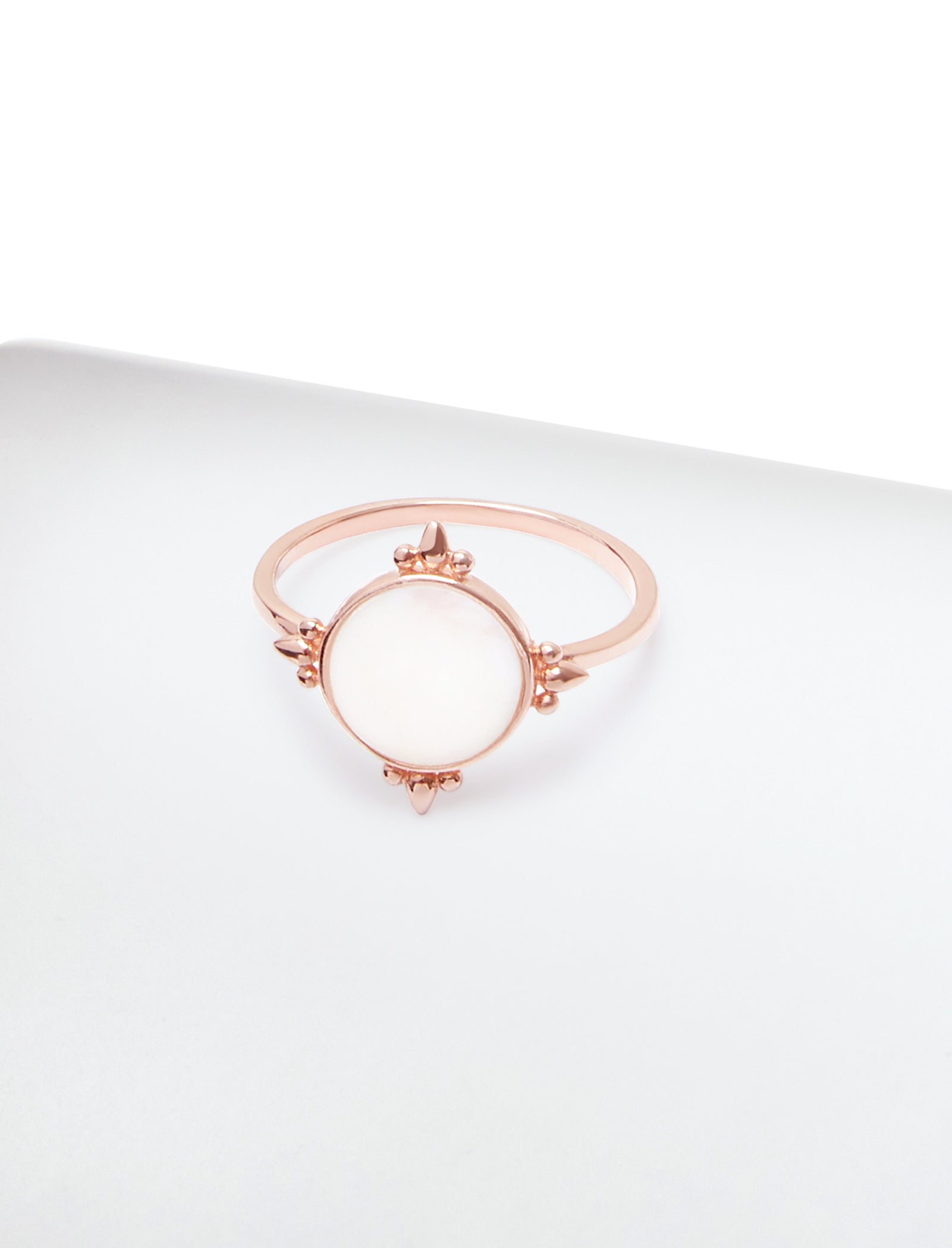 Pastiche  Aila Ring -