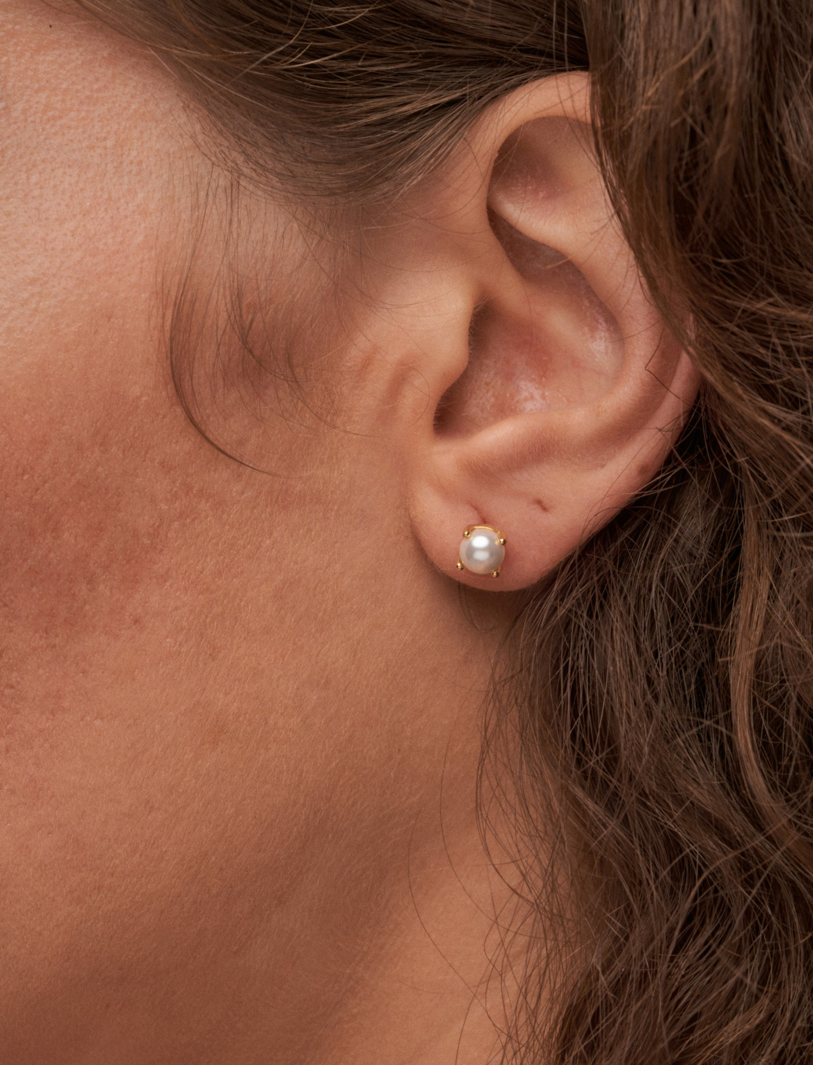 Ava 2025 huggies earrings