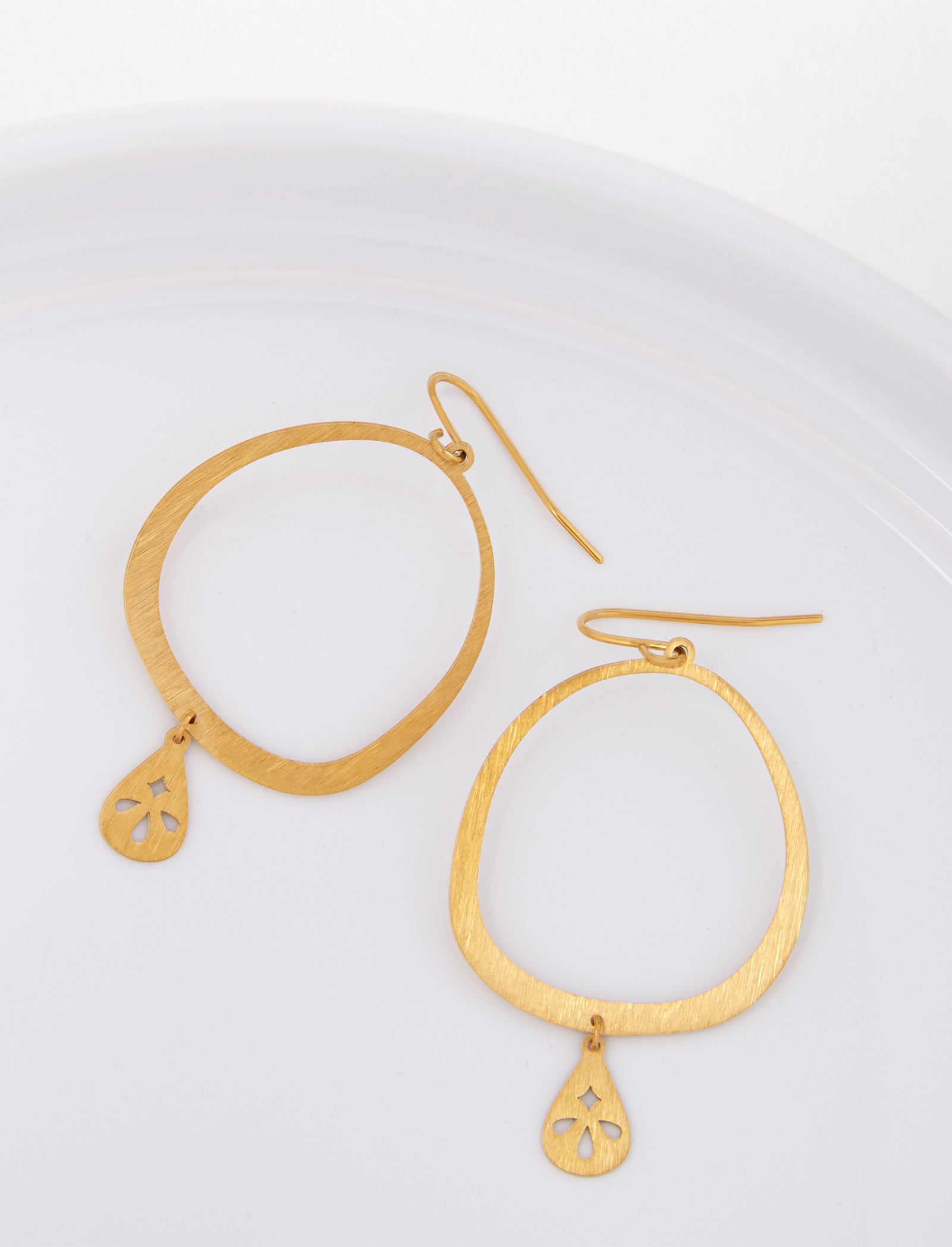 Pastiche  Clover Earrings - E1849YG