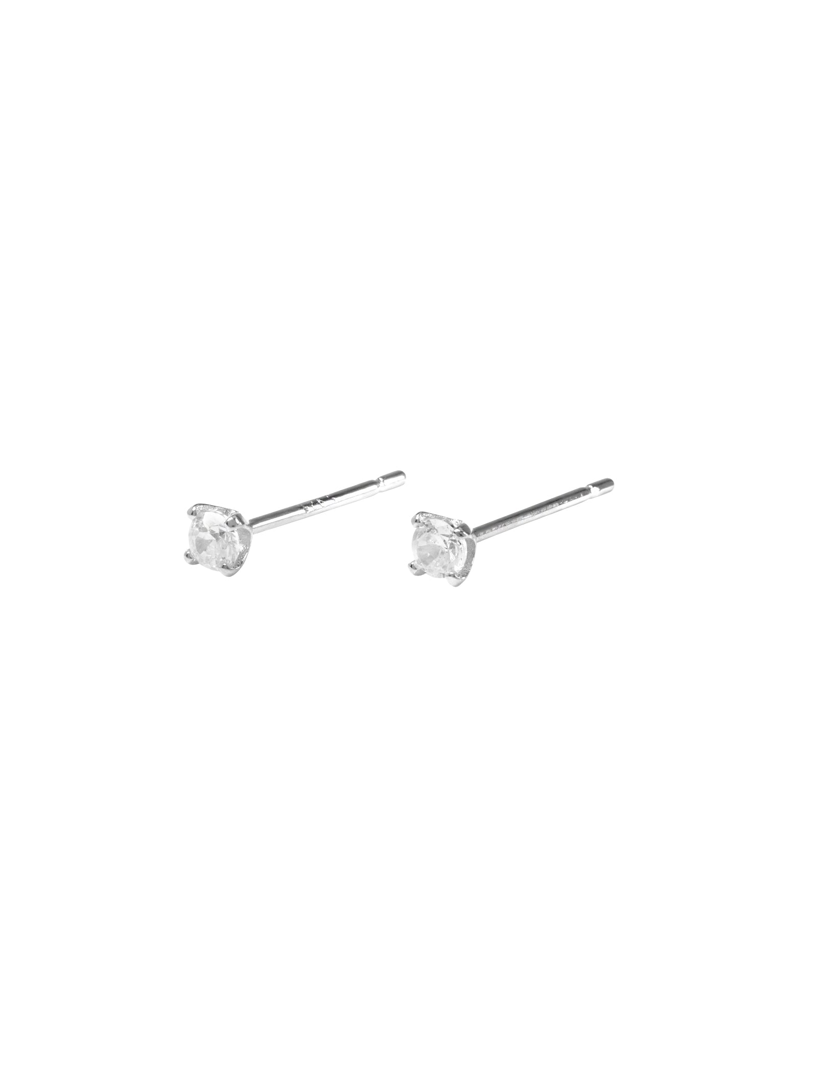 Pastiche  Glisten Studs -