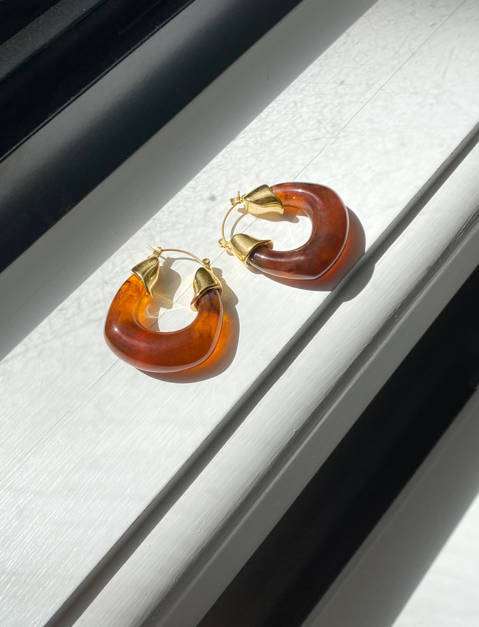 Bakelite hoop earrings hotsell