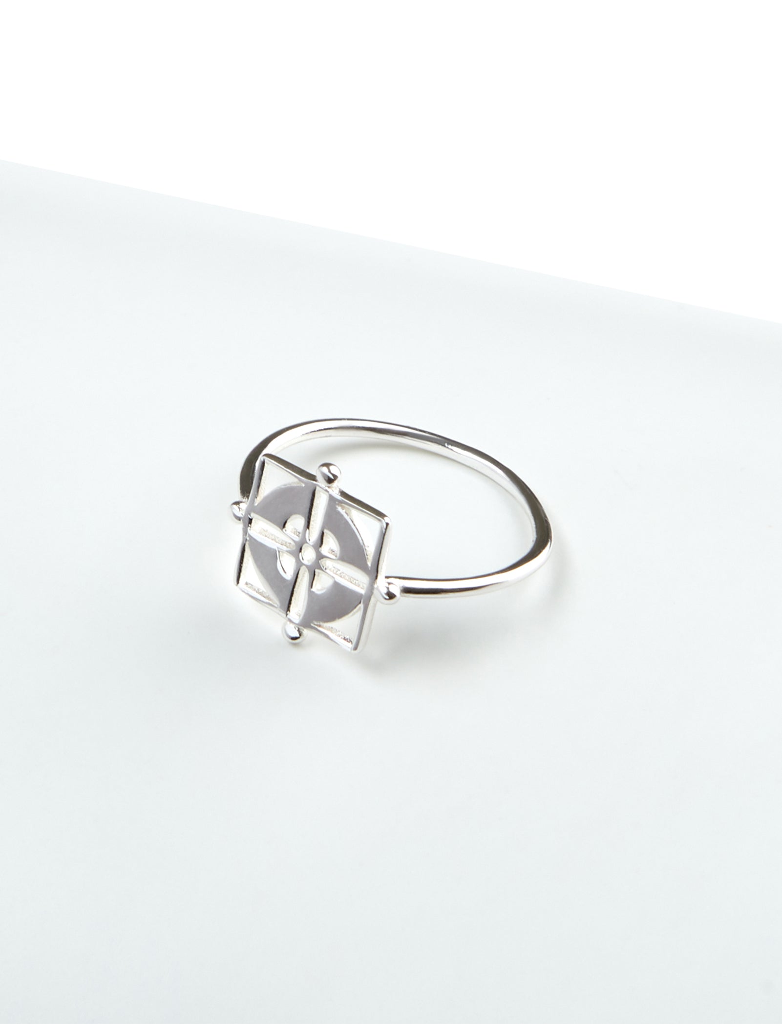 Pastiche  Willow Ring -